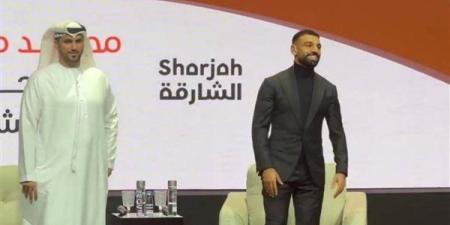 استقبال حافل لمحمد صلاح بمعرض الشارقة للكتاب - نبأ العرب