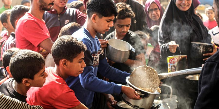 لتعزيز المساعدات.. إسرائيل ستعيد فتح معبر إلى غزة - نبأ العرب