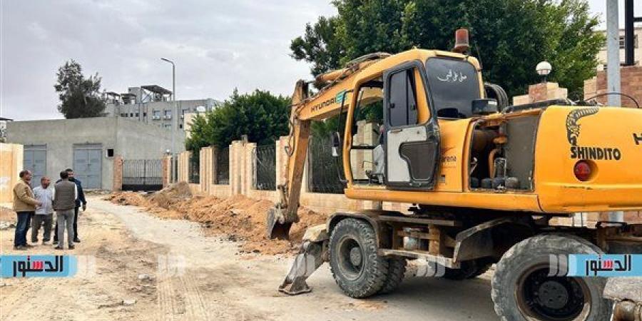 بدء أعمال توصيل كابل الكهرباء المغذي لمستشفيات الحميات والصدر في مطروح - نبأ العرب