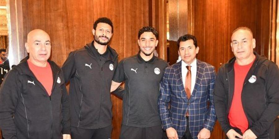 وزير الرياضة يدعم لاعبي المنتخب قبل مواجهة كاب فيردي وبوتسوانا - نبأ العرب