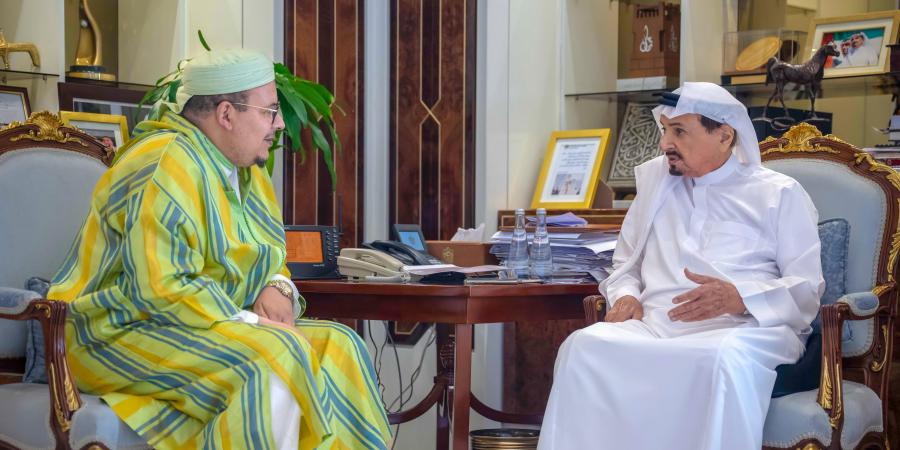 حميد بن راشد: علماء الدين والوعاظ والأئمة هم رصيد الأمة الباقي - نبأ العرب